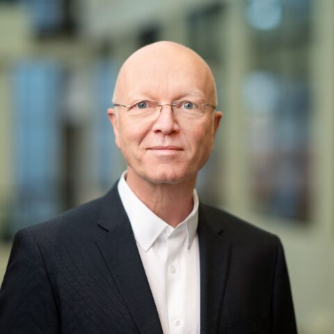 Alexander-Schmidt-hi-res-480x480